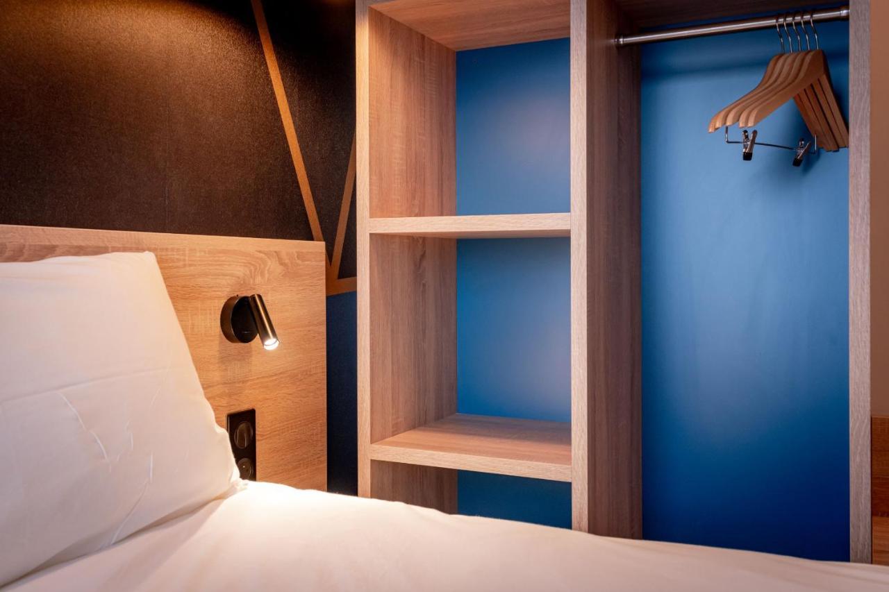 Ibis Styles Valenciennes Petite Foret ภายนอก รูปภาพ