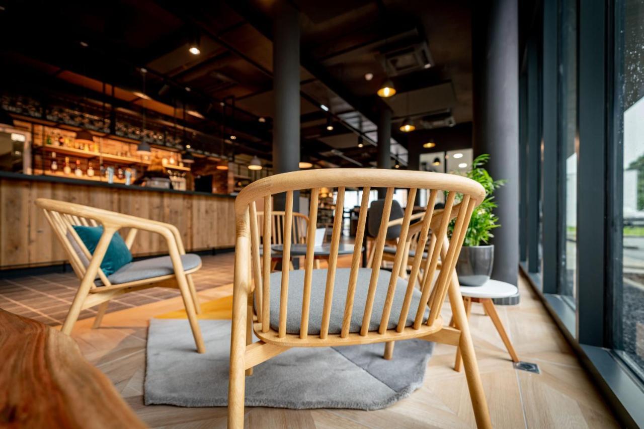 Ibis Styles Valenciennes Petite Foret ภายนอก รูปภาพ