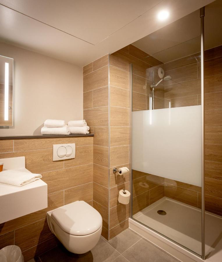Ibis Styles Valenciennes Petite Foret ภายนอก รูปภาพ